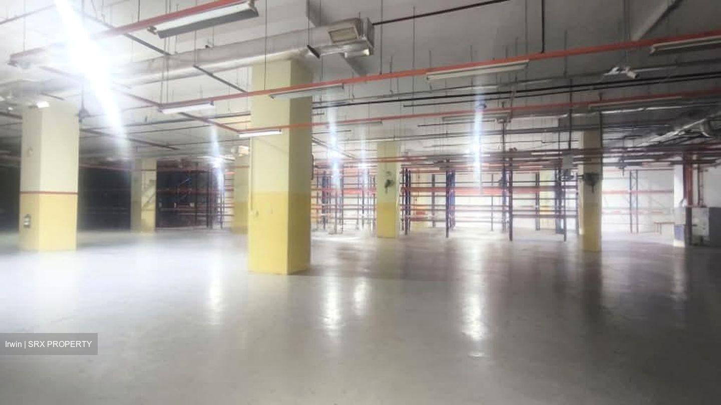Toh Guan Road (D22), Warehouse #576601301